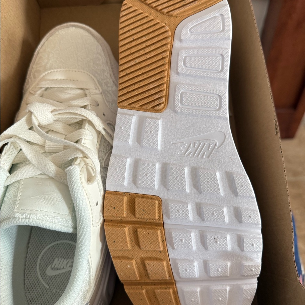 Women’s Nike Air Max SC Sail/White/Cream with Lace Detail - Picture 6 of 6